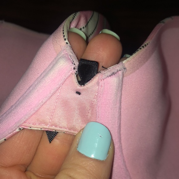 Very sexy lined Demi bra - Victoria’s Secret - Picture 8 of 8